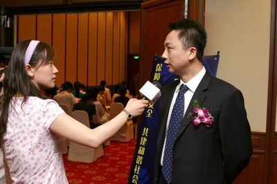 周俊杰总经理接受上海电视台采访